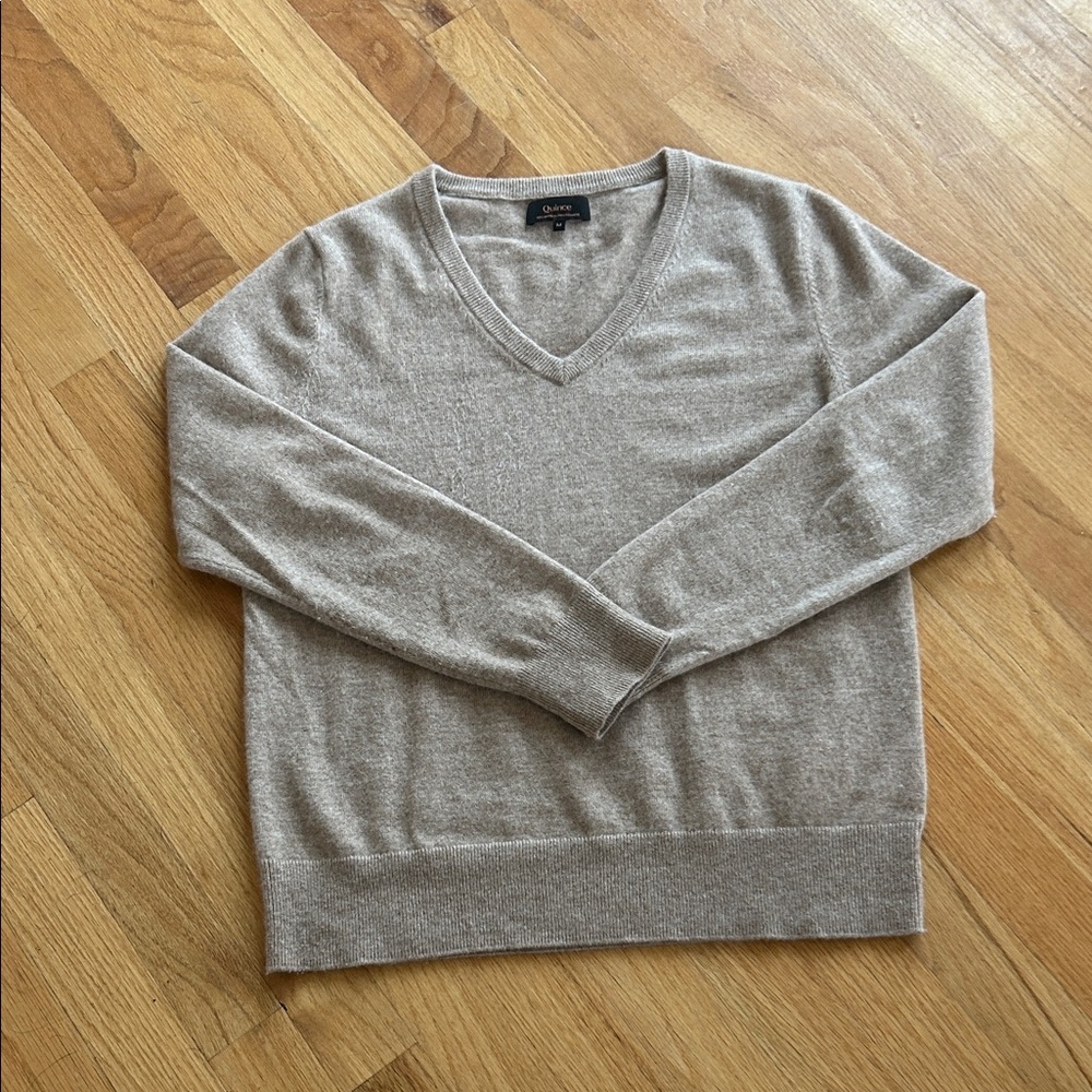 Quince Women's V-Neck Sweater - Light Gray